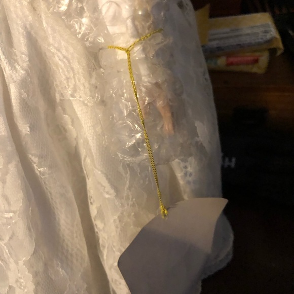 Leslie Bride Doll American Classic Collection Cracker Barrel Hand Crafted -18” - Picture 9 of 9